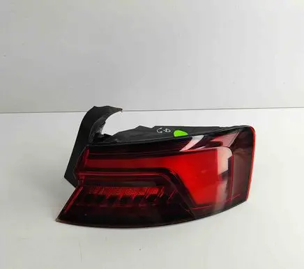 Audi A5 Rear/tail lights 8W6945092J