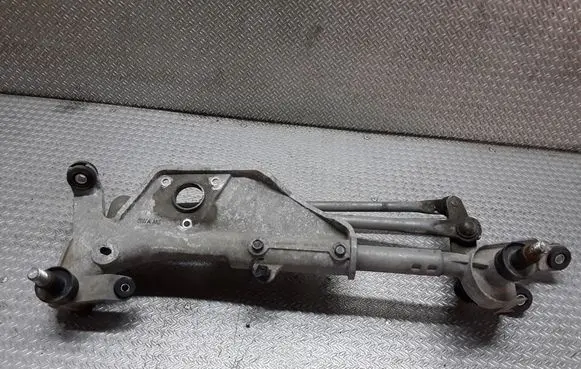 Honda CR-V Front wiper linkage 