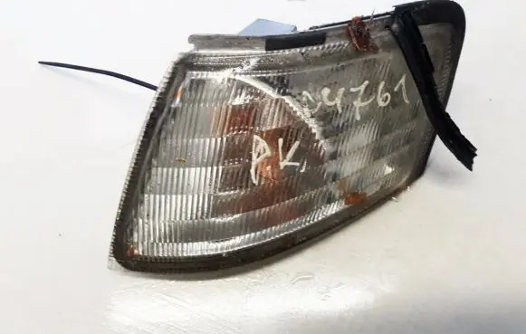Nissan Primera Front indicator light