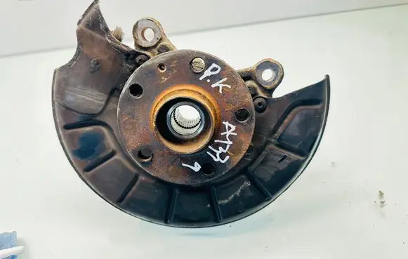 Volkswagen Jetta VI Front wheel hub