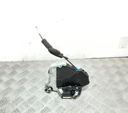 Lexus IS 220D-250-350 Front door lock 3F1022 A046693
