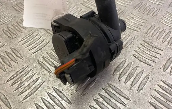 Mercedes-Benz GLA W156 Electric auxiliary coolant/water pump A2118350364 A2118350028