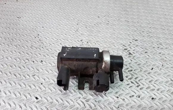 Peugeot 307 Vacuum valve 