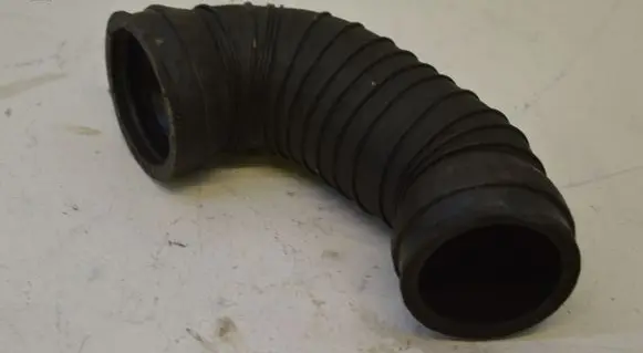 Mercedes-Benz CLK A208 C208 Intercooler hose/pipe