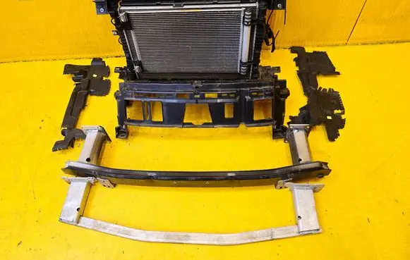 Citroen DS7 Crossback Coolant radiator
