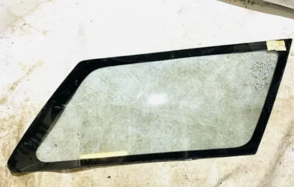 Subaru Legacy Rear side window