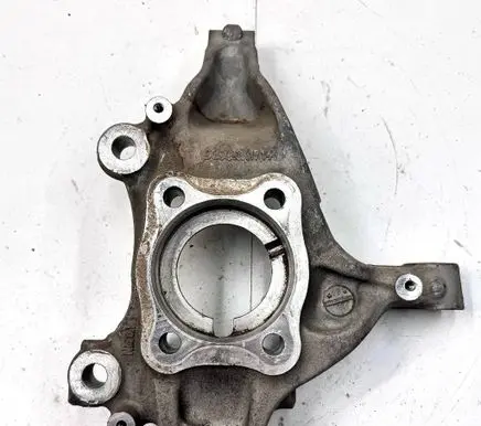 Lincoln MKZ II Front wheel hub DG9C3K171A