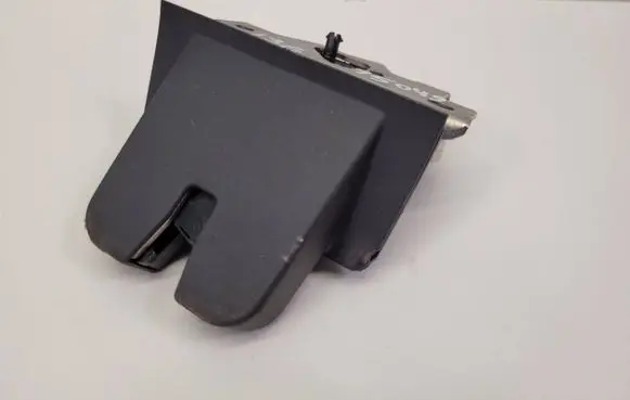 Tailgate/trunk/boot lock/catch/latch