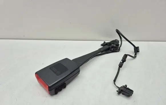 Audi A4 S4 B8 8K Front seatbelt buckle 8K0857755F