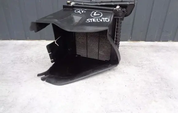 Alfa Romeo Stelvio Intercooler radiator
