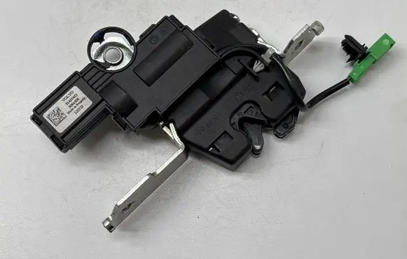 Volvo S60 Seat back rest lock catch 31436463 120519 3084508