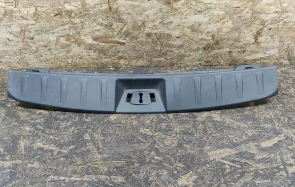 Hyundai i30 Trunk/boot sill cover protection 847712R500