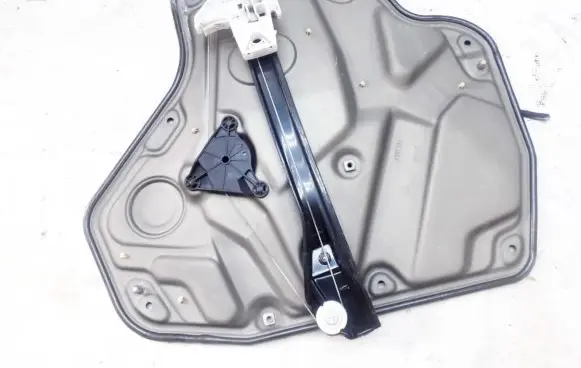 Skoda Octavia Mk2 (1Z) Sliding door window regulator with motor 1Z0839656C C8783C