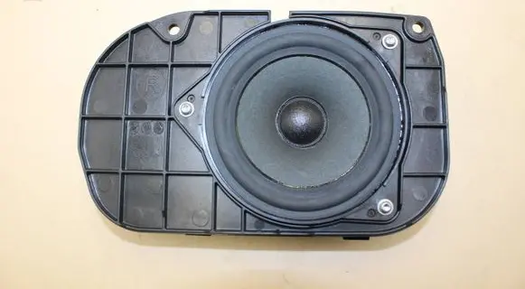 BMW 5 F10 F11 Parcel shelf speaker 9289638 573756 16014910