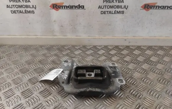 Ford Connect Gearbox mount V617M121