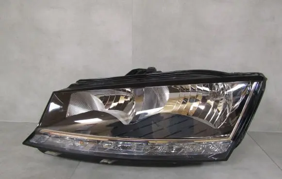 Skoda Fabia Mk4 (6VA) Headlight/headlamp 6V1941015D