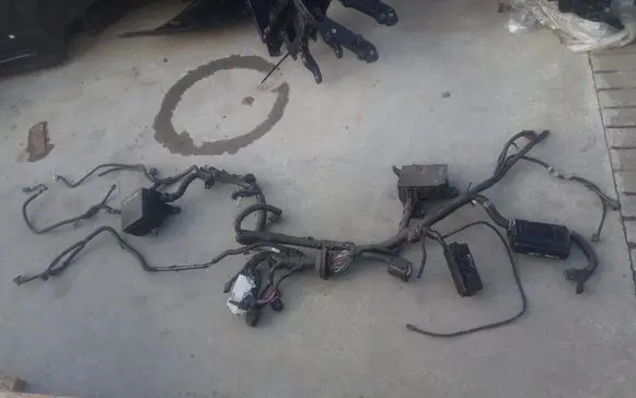 Nissan Leaf I (ZE0) Engine installation wiring loom
