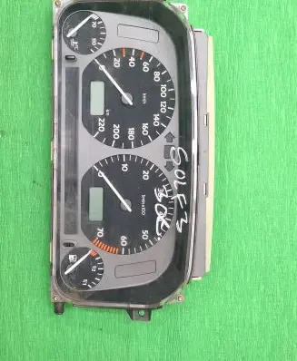 Volkswagen Golf III Speedometer (instrument cluster) 392325900