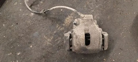 BMW X5 E53 Front brake caliper