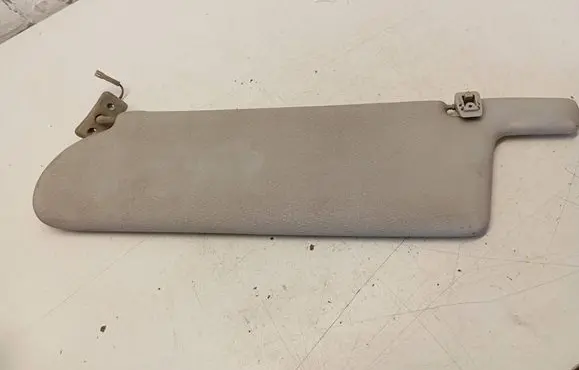 Sun visor