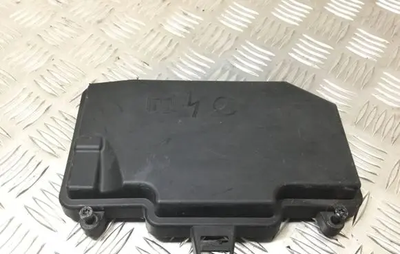Mercedes-Benz S C217 Fuse box cover A2225405829