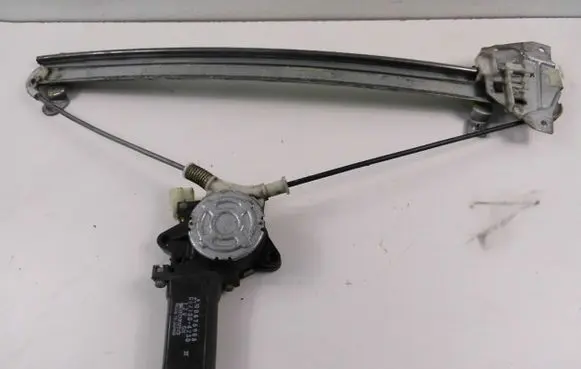 Mitsubishi Space Wagon Front door window regulator with motor