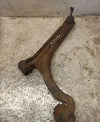 Chrysler Pacifica Front lower control arm/wishbone
