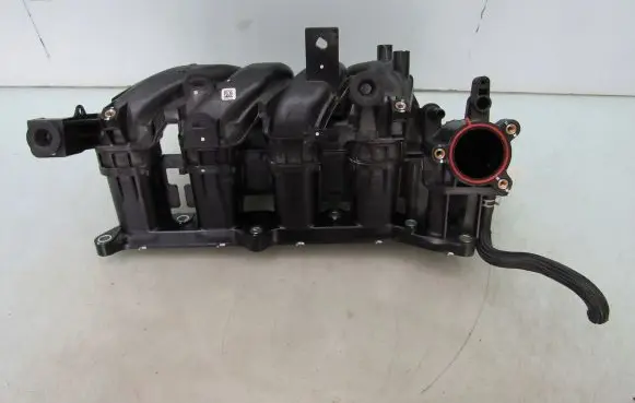 Suzuki SX4 S-Cross Intake manifold