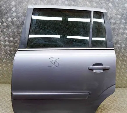 Opel Zafira B Rear door 13203015