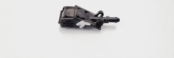 Volkswagen PASSAT B5 Windshield washer spray nozzle 6E0955985