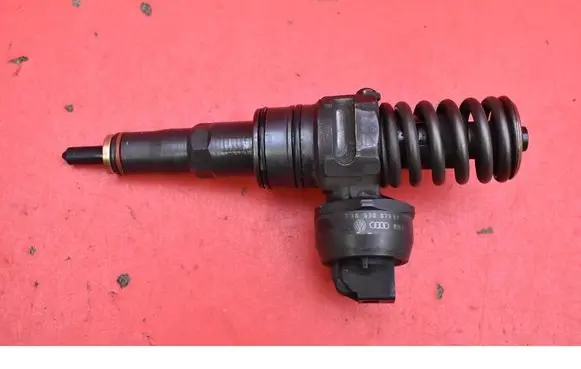 Skoda Octavia Mk2 (1Z) Fuel injector 038130073BN