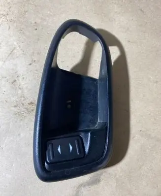 Ford Mondeo MK IV Front door window switch trim 6M21U226A36BBW