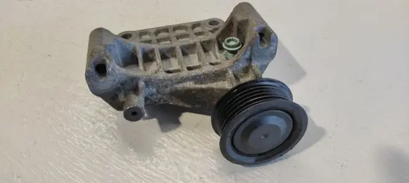 Volkswagen Phaeton Generator/alternator bracket 059903143K