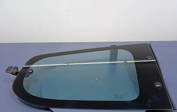 Dacia Lodgy Rear side window 