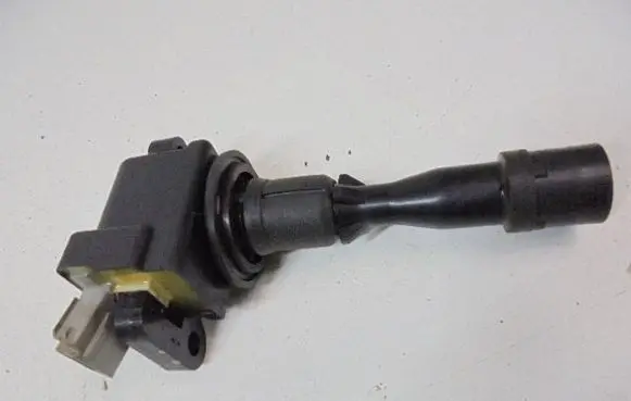 Daihatsu Cuore High voltage ignition coil 1950097401