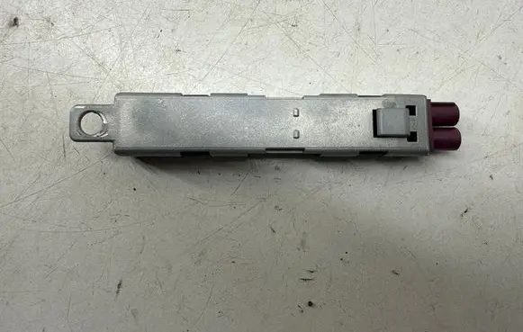 Audi Q5 SQ5 8R Aerial antenna amplifier 8R0035225C
