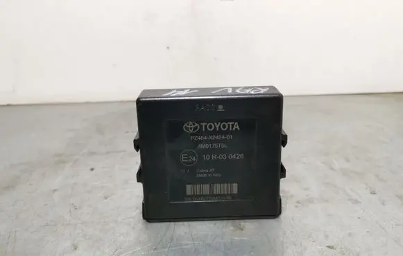 Toyota RAV 4 (XA40) Other control units/modules PZ464X242401