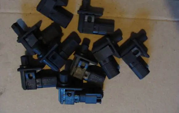 BMW 3 E46 Bonnet alarm switch sensor 8352229