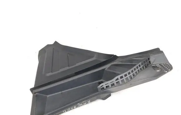 BMW 7 F01 F02 F03 F04 Wiper trim 6987602 58650910