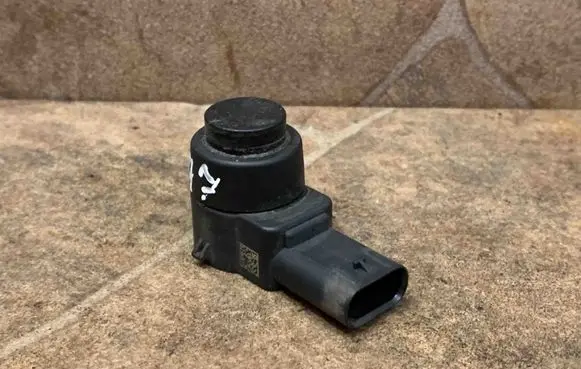 Mercedes-Benz E C207 W207 Parking PDC sensor A2125420018