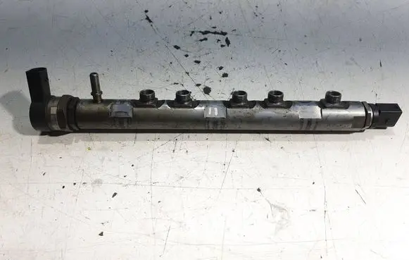 BMW 3 E90 E91 Fuel main line pipe 0445214182 78091270 000090