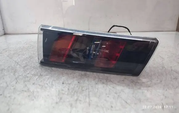 Peugeot 508 Tailgate rear/tail lights 9813508080