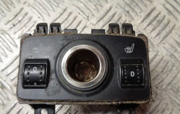 Ford Grand C-MAX Seat heating switch AM5T19K314AC