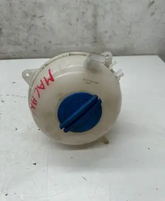 Porsche Macan (95B) Coolant expansion tank/reservoir 1772609947 0424