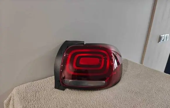 Rear/tail lights
