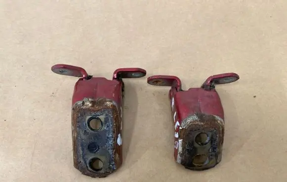Nissan Navara D22 Front door hinges set