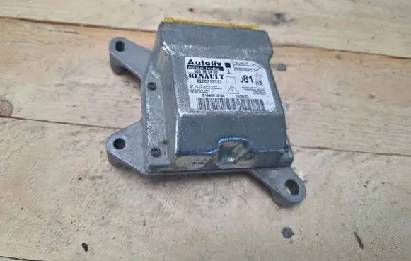 Renault Espace - Grand espace IV Airbag control unit/module 8200313333