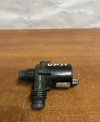 BMW X5 E70 Brake vacuum hose/pipe 702078340 D3137