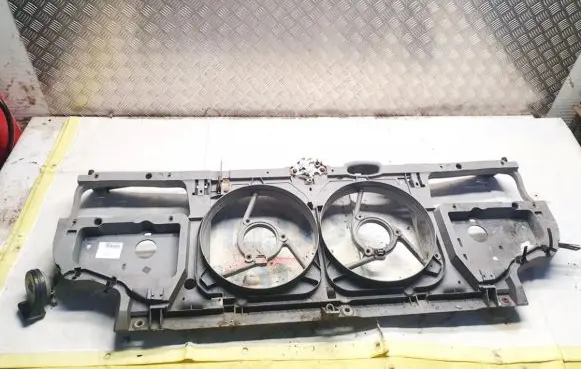 Peugeot 405 Radiator support slam panel