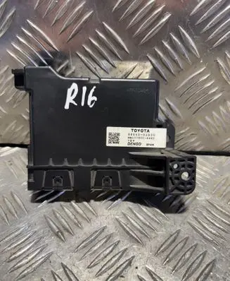 Toyota Auris E180 Air conditioner control unit module 8865002E00